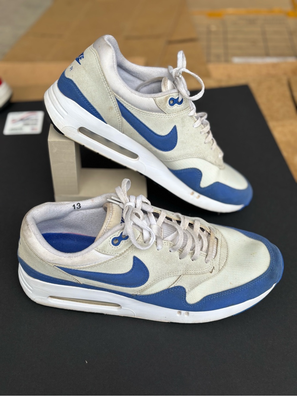 Nike Men’s Blue and White Air Max Style Sneakers - Picture 5 of 7